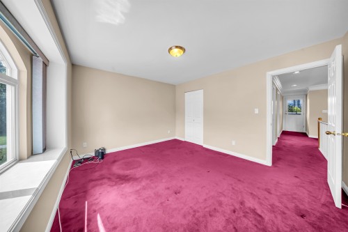 4049 Curle Avenue, Burnaby, BC - Indoor