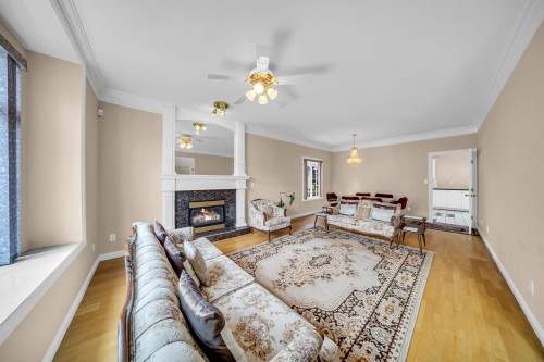 4049 Curle Avenue, Burnaby, BC - Indoor Photo Showing Living Room With Fireplace
