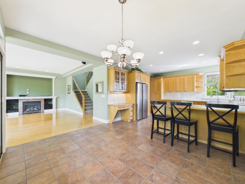 1700 Paddock Drive, Coquitlam, BC 