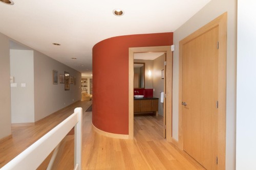 4895 Northwood Drive, West Vancouver, BC - Indoor Photo Showing Other Room