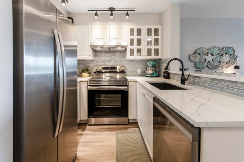 305-155 3Rd Street E, North Vancouver, BC 