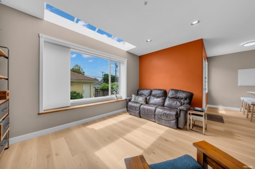 2030 2Nd Avenue E, Vancouver, BC 