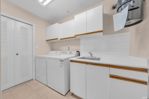 2030 2Nd Avenue E, Vancouver, BC 