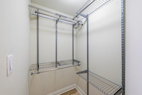 209-688 16Th Avenue E, Vancouver, BC - Indoor With Storage