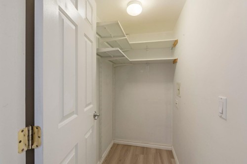 209-688 16Th Avenue E, Vancouver, BC - Indoor