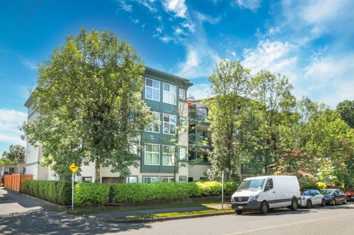 209-688 16Th Avenue E, Vancouver, BC - Outdoor