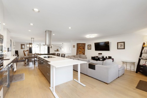 2635 Panorama Drive, Coquitlam, BC 