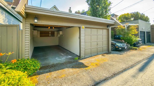1921 Creelman Avenue, Vancouver, BC 