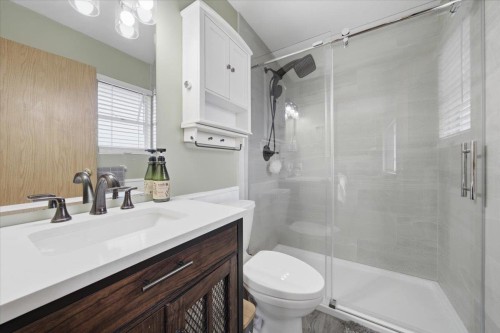 18839 Ford Road, Pitt Meadows, BC - Indoor Photo Showing Bathroom