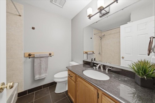 18839 Ford Road, Pitt Meadows, BC - Indoor Photo Showing Bathroom