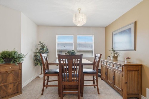 18839 Ford Road, Pitt Meadows, BC - Indoor Photo Showing Dining Room