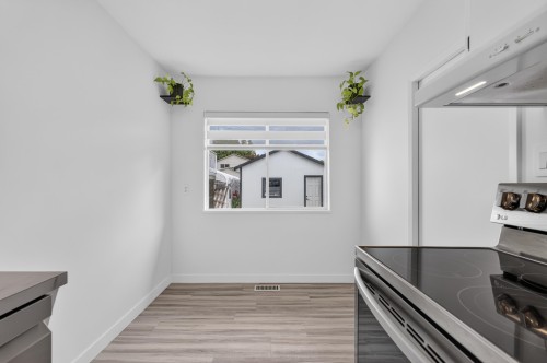 2141 Fraser Avenue, Port Coquitlam, BC 