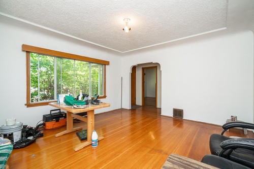 8171 Garden City Road, Richmond, BC 