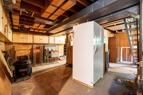 8171 Garden City Road, Richmond, BC 