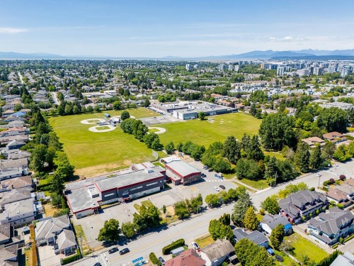 8171 Garden City Road, Richmond, BC 