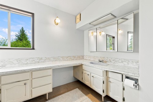2337 St George Street, Port Moody, BC 