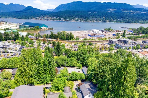 2337 St George Street, Port Moody, BC 