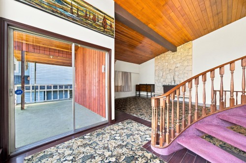2337 St George Street, Port Moody, BC 