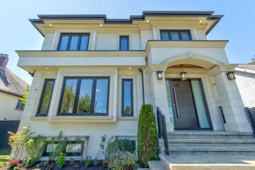 3955 Blenheim Street, Vancouver, BC 