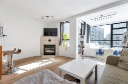 805-939 Homer Street  Vancouver, BC V6B 2W6