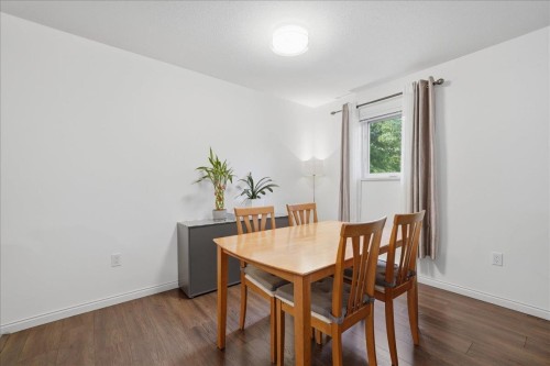 1-7128 17Th Avenue, Burnaby, BC - Indoor Photo Showing Dining Room