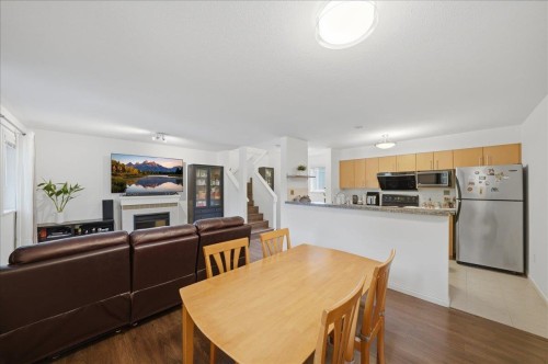 1-7128 17Th Avenue, Burnaby, BC - Indoor With Fireplace