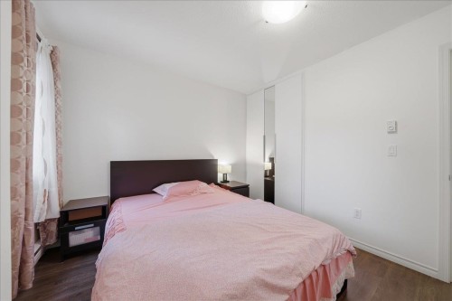 1-7128 17Th Avenue, Burnaby, BC - Indoor Photo Showing Bedroom