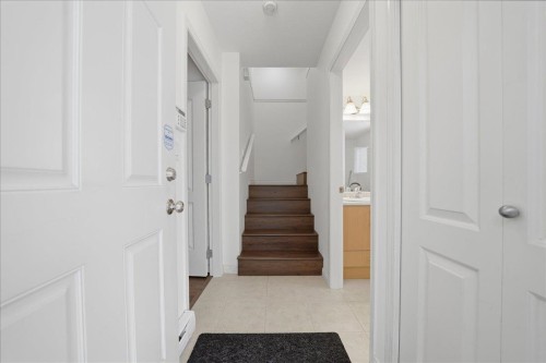 1-7128 17Th Avenue, Burnaby, BC - Indoor Photo Showing Other Room