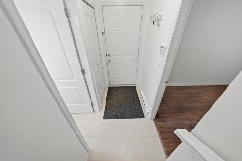 1-7128 17Th Avenue, Burnaby, BC - Indoor Photo Showing Other Room