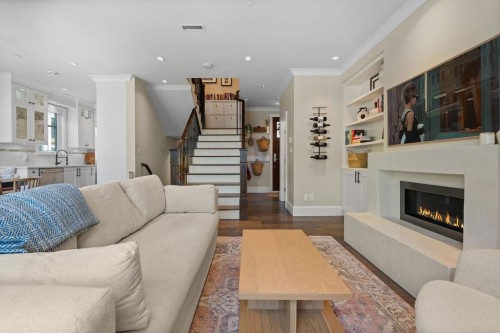 533 11Th Avenue E, Vancouver, BC 