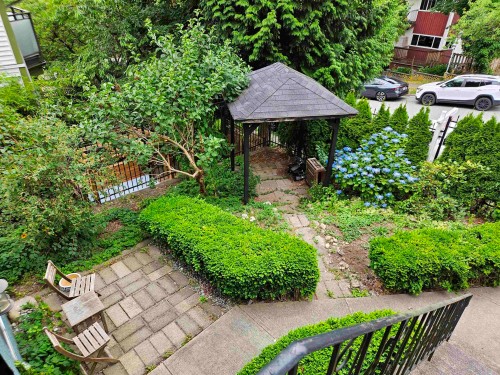 1244 8Th Avenue E, Vancouver, BC 