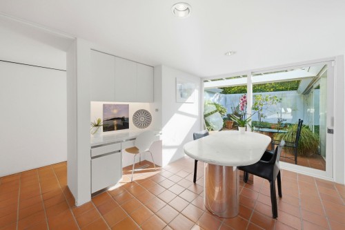 5210 Marine Drive, West Vancouver, BC 