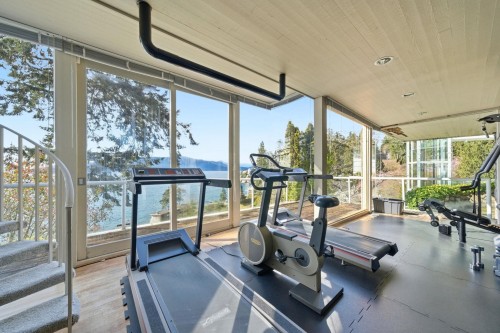 5210 Marine Drive, West Vancouver, BC 
