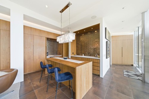 5210 Marine Drive, West Vancouver, BC 