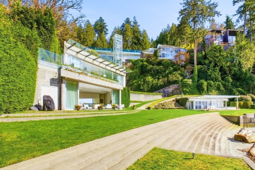 5210 Marine Drive, West Vancouver, BC 