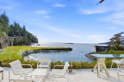 5210 Marine Drive, West Vancouver, BC 