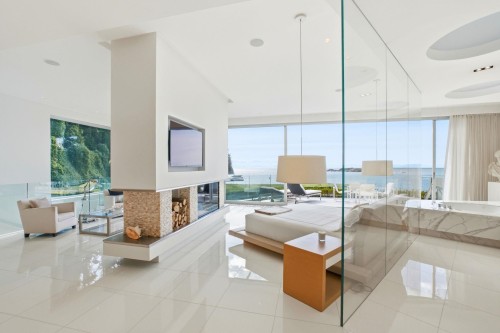 5210 Marine Drive, West Vancouver, BC 