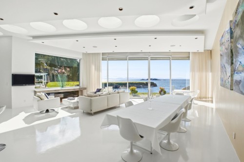 5210 Marine Drive, West Vancouver, BC 