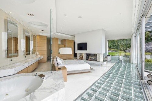 5210 Marine Drive, West Vancouver, BC 