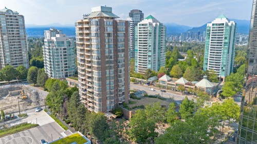 700-5967 Wilson Avenue  Burnaby, BC V5H 4N9