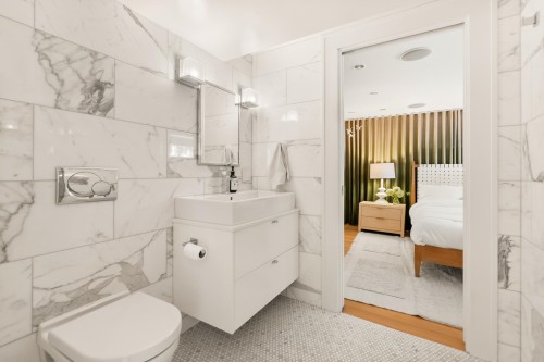 5362 Cypress Street, Vancouver, BC - Indoor Photo Showing Bathroom
