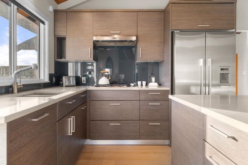 4570 Woodgreen Court, West Vancouver, BC 