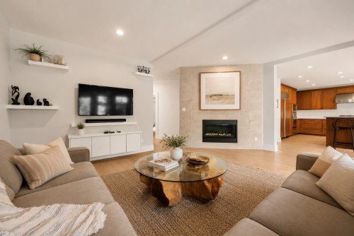 2385 49Th Avenue W, Vancouver, BC 