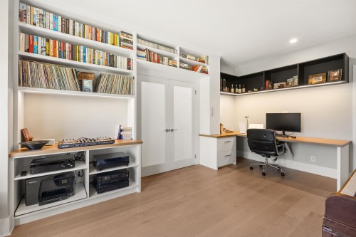 2385 49Th Avenue W, Vancouver, BC 
