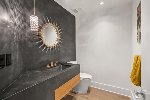 2385 49Th Avenue W, Vancouver, BC 