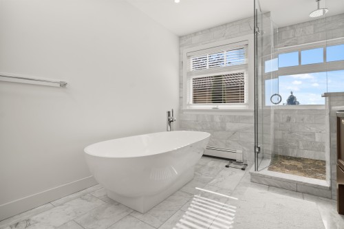 2385 49Th Avenue W, Vancouver, BC 