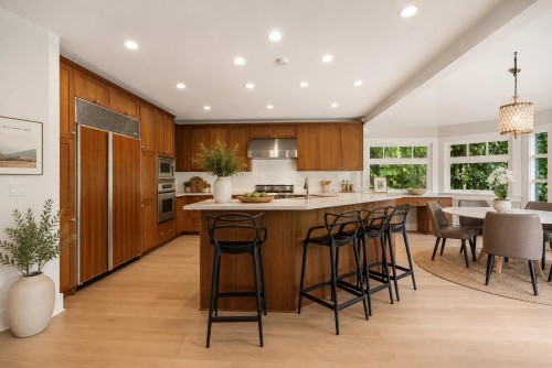 2385 49Th Avenue W, Vancouver, BC 