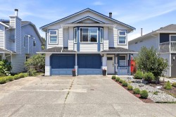 2559 Raven Court  Coquitlam, BC V3E 2J2