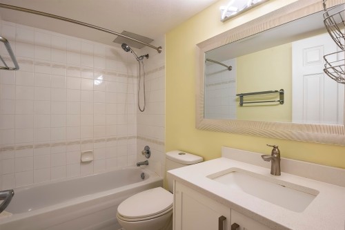 203-515 Whiting Way, Coquitlam, BC 