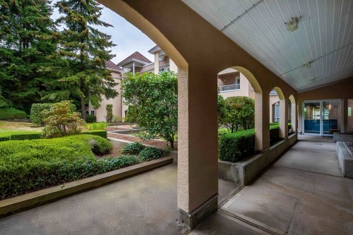203-515 Whiting Way, Coquitlam, BC 